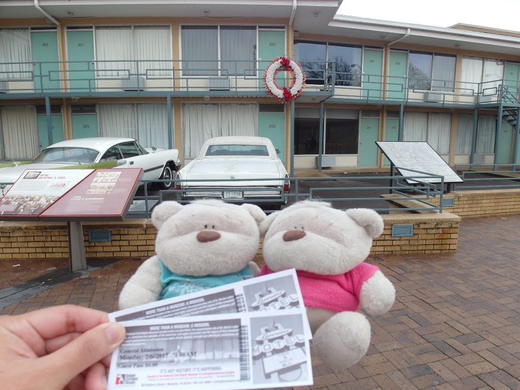 2bearbear @ Lorraine Motel Memphis