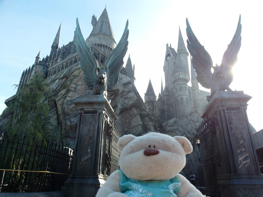 Hogwarts - Harry Potter and the Forbidden Journey Simulation Ride