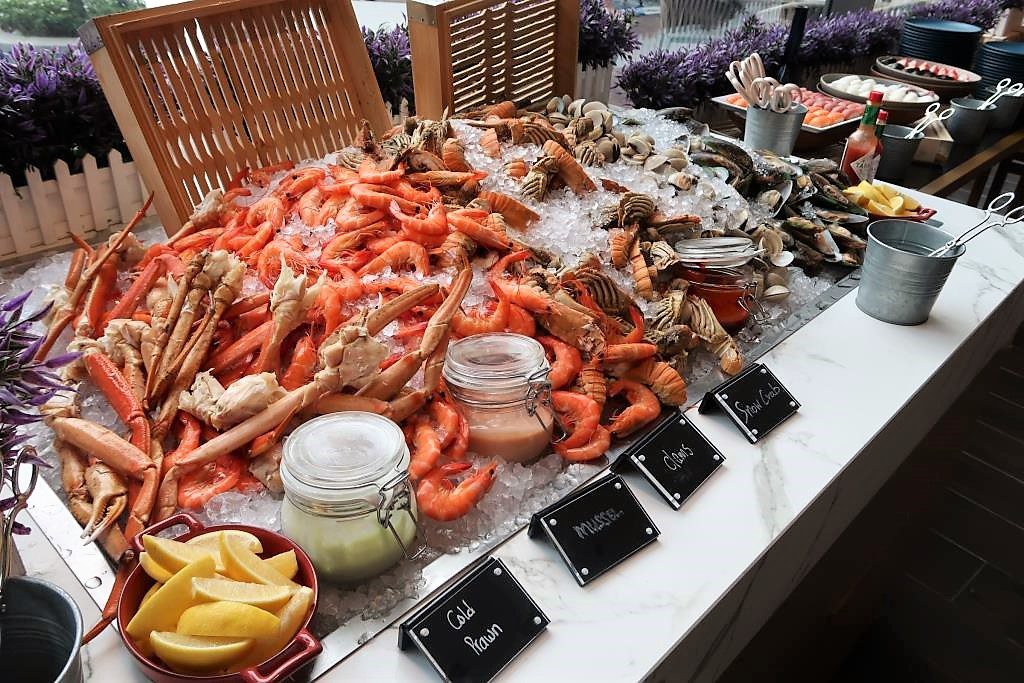 Food Exchange Seafood Counter Novotel Singapore on Stevens