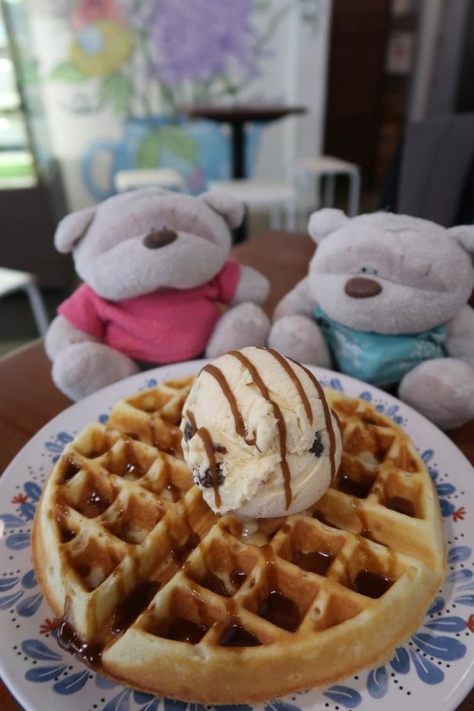 Rum and Raisin Ice Cream Waffle @ The Flourist Tampines