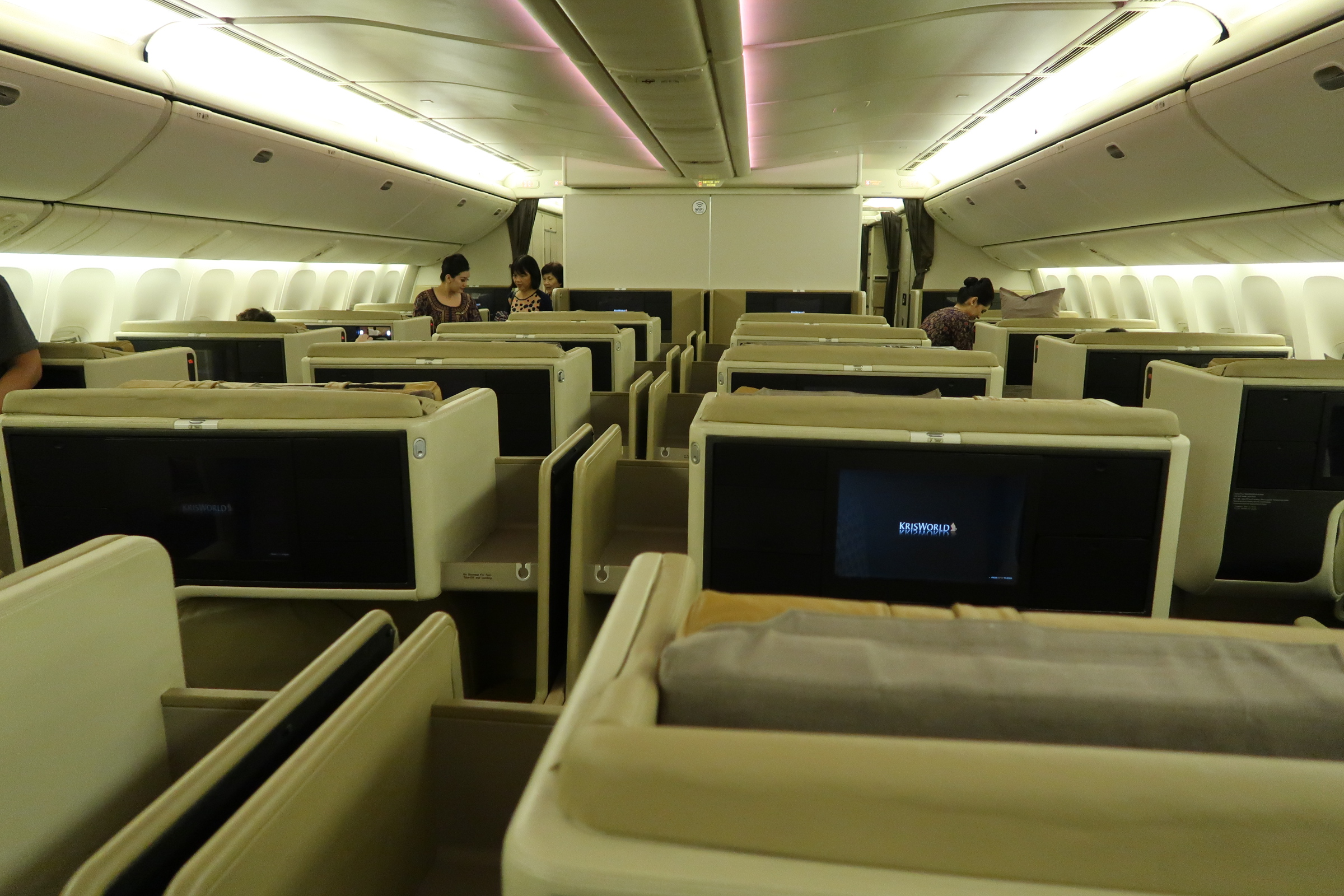 Spacious 1-2-1 layout of SQ 777-300ER Business Class