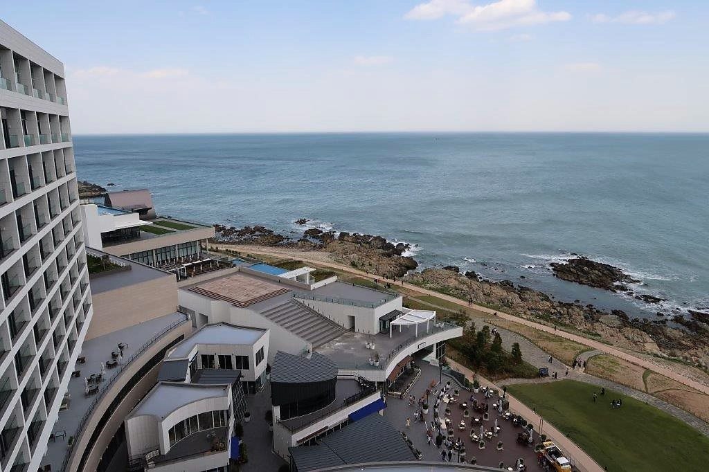 Ocean views from balcony of King Deluxe Room Hilton Busan Hotel