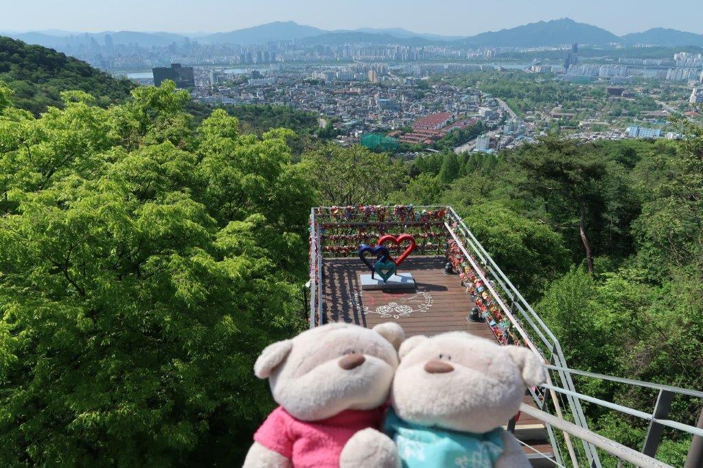 Lockermania Seoul Tower