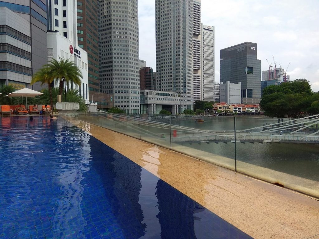 Swimming pool of the Fullerton Hotel Singapore Staycation COVID-19