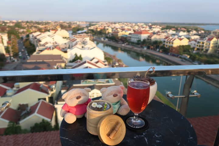 The Deck Hoi An Rooftop Bar - Cocktail and Beer (190K VND - 11SGD)