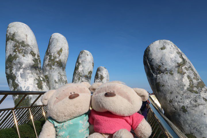 2bearbear on Golden Bridge Ba Na Hills