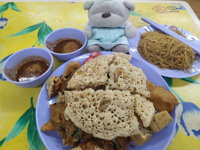 401 KPT Kopitiam - 401 美食 Wu Xiang and Prawn Cracker ($11 with Bee Hoon)