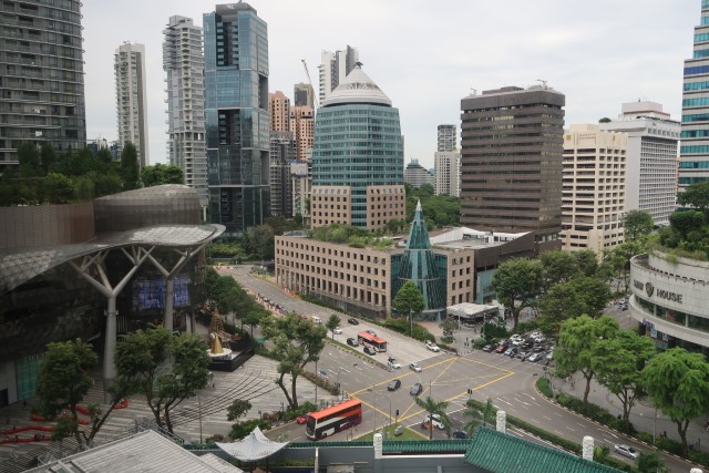View from Deluxe Room of Singapore Marriott Tangs Plaza Hotel