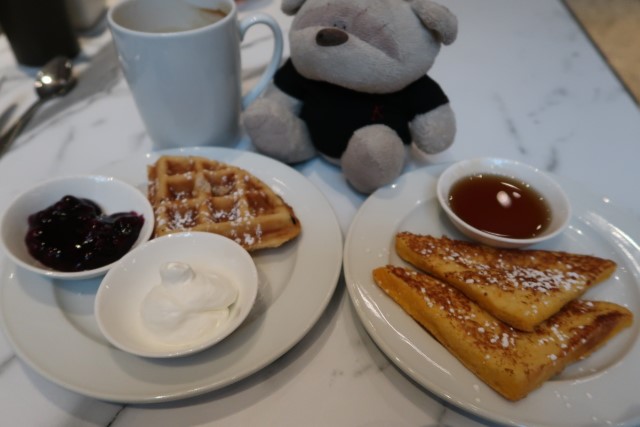 Pancakes and Waffles at Marriott Cafe ala carte Buffet Breakfast Singapore Marriott Tang Plaza Hotel Staycation