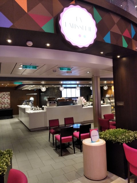 La Patisserie at Deck 4 of Quantum of the Seas for Premium Coffees and Freshly-Squeezed Juices