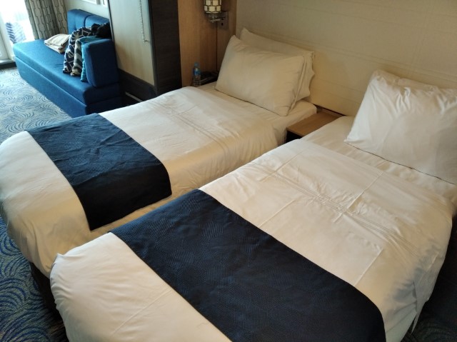 Converting Double Bed to Twin Bed for Balcony State Room Quantum of the Seas