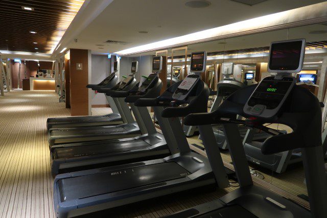 Tread mills at Mandarin Orchard Singapore Gym