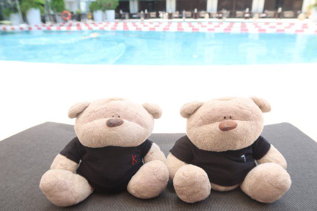 Fairmont Singapore Swimming Pool 1