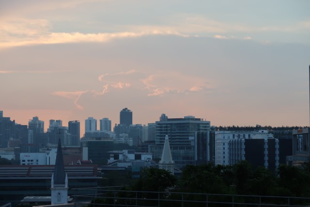 Fairmont Singapore Suite: View of Singapore Skyline