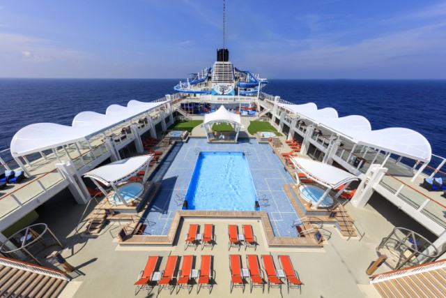 World Dream Main Swimming Pool Krisflyer Dream Cruise 17 to 19 November