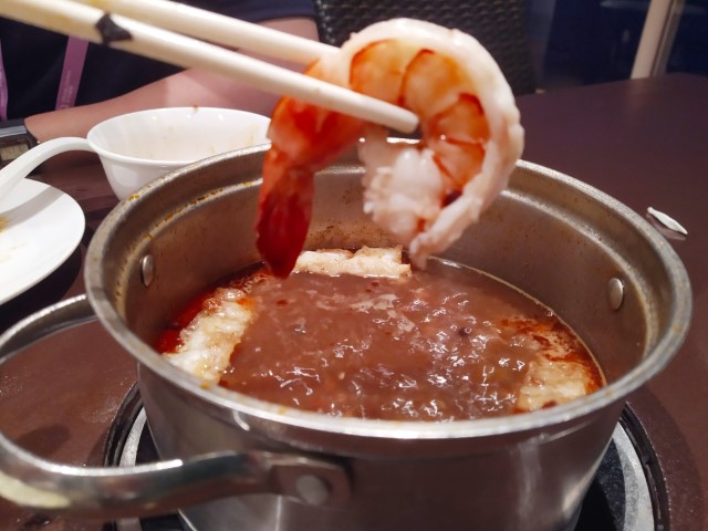 Fresh huge prawn for Hot Pot Menu on Genting World Dream Cruise to Nowhere