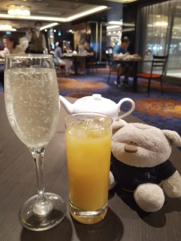 Dream Cruises Classic Beverage Package Review - Self-Concocted Mimosa