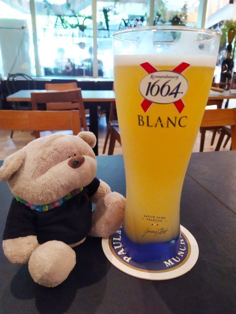 Viva Loca @ Changi KronenBerg Blanc $10 nett during Happy Hours