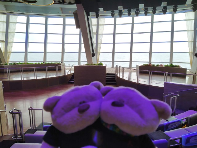 2bearbear at Two70 Theatre Quantum of the Seas for OOTD and Instagram Photo Shots