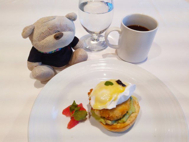 The Key Special Departure Breakfast : Royal VIP Signature Crab Benedict