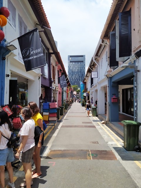 Quaint cafe and shopping at Kampong Glam Singapore