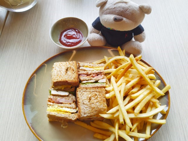 Komyuniti Club Sandwich at Komyuniti Yotel Singapore