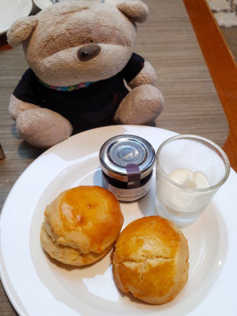 Scone with Cream & Jam - Afternoon Tea InterContinental Singapore Club Room Benefits