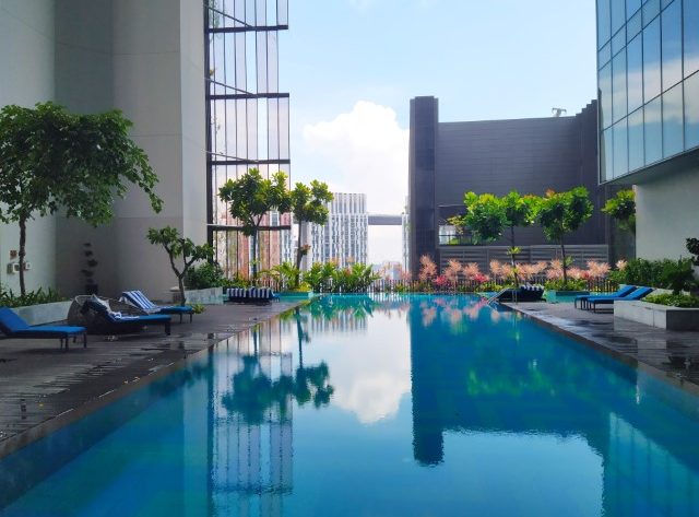 Oasia Hotel Downtown Club Floor Infinity Pool Staycation Review