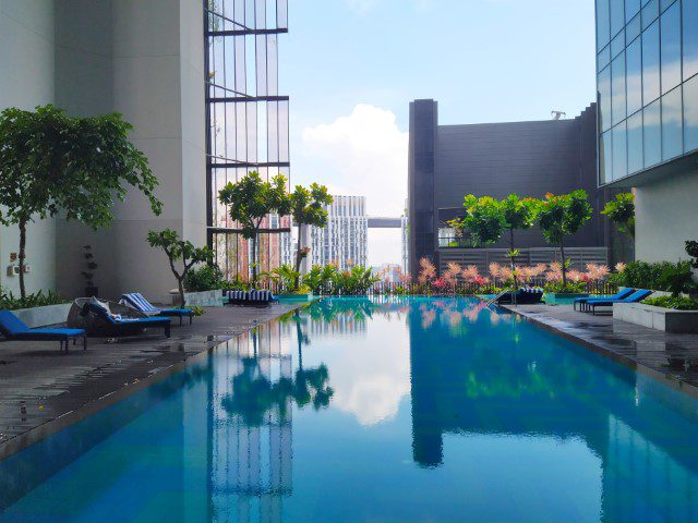 Oasia Hotel Downtown Club Floor Infinity Pool Staycation Review