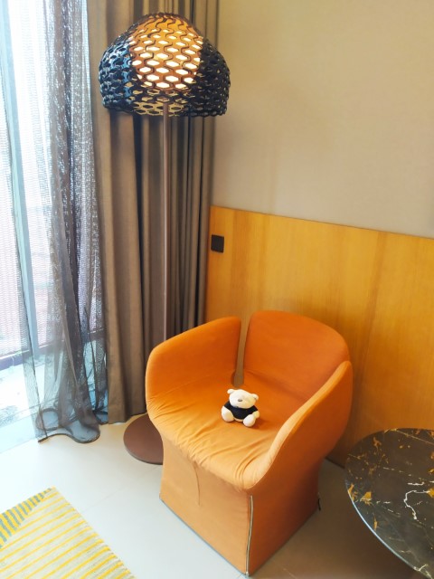 Single seater chair Oasia Downtown Club Room