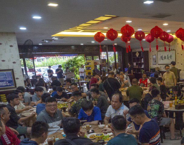 Tasixi Hong Kong Dim Sum Restoran - Crowded when we arrived at 8:30am