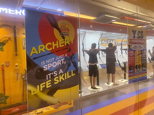 Archery experience at Stars Archery Paradigm Mall