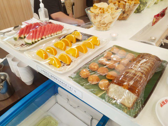 Fruits and Cakes available at Guoma Steamboat Buffet Johor Bahru