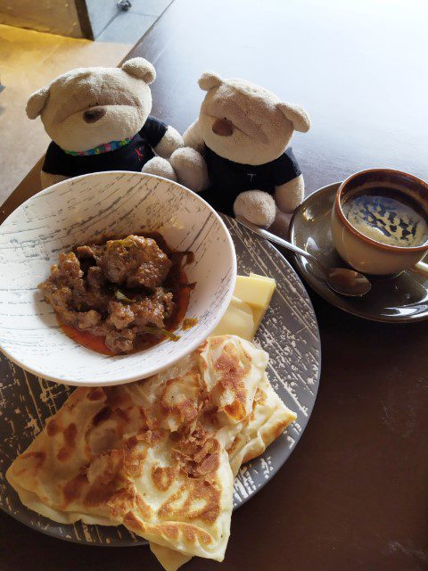 Anantara Desaru Resort Breakfast - Omelette Rendang and Prata!