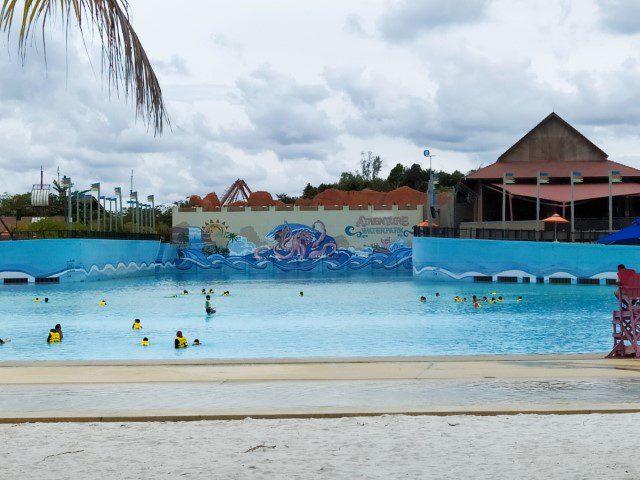 Tidal Wave Adventure Waterpark Desaru Review