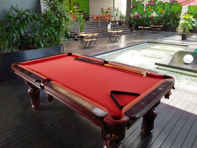 Studio M Hotel Pool Table - A little shabby but still pretty enjoyable