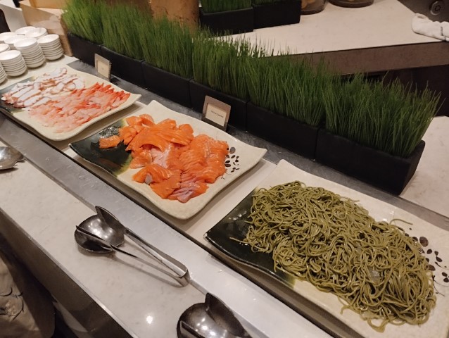 Melt Cafe Dinner Buffet Review - Sashimi and Soba