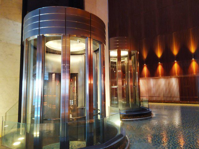 Bubble Lifts at Mandarin Oriental Singapore Staycation