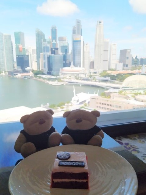 2bearbear at Marina Bay View Room of Mandarin Oriental Singapore