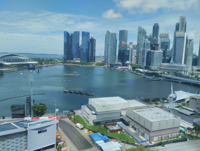 Panoramic View of Marina Bay from Mandarin Oriental Singapore Marina Bay View King Room Review