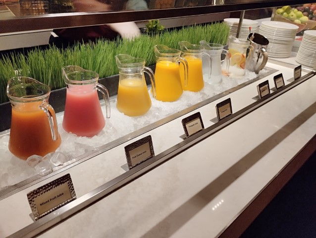 Mandarin Oriental Singapore Breakfast Buffet at Melt Cafe - Fresh fruit juices