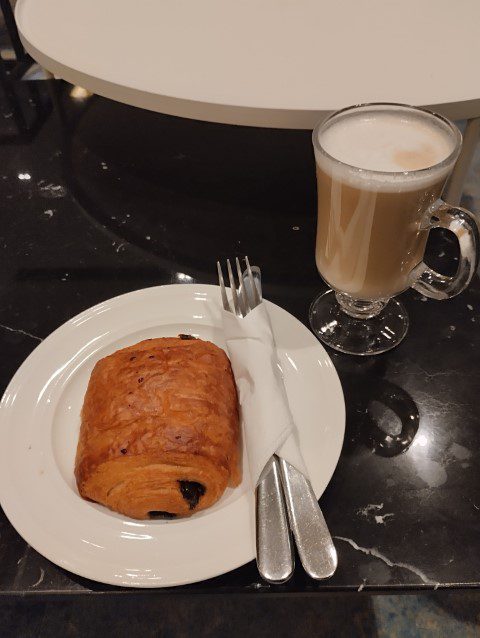 Changi Lounge Refreshments Chocolate Danish with Latte