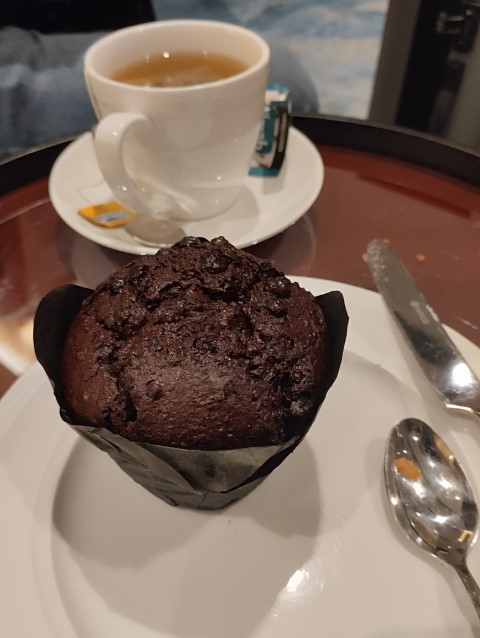 Changi Lounge Refreshments Double Chocolate Chip Muffin with Camomile Tea