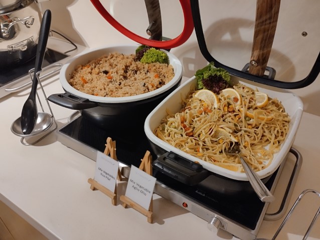 Royal Brunei Sky Lounge Review - Agio Olio and Rice Pilaf