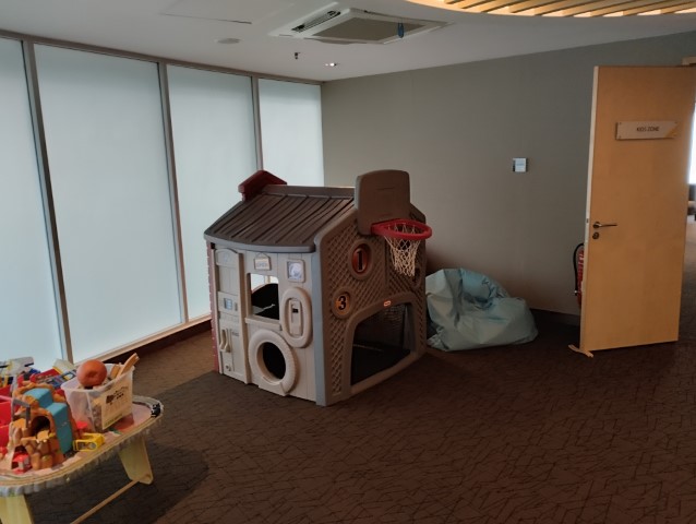 Royal Brunei Sky Lounge Review - Playroom for the kids