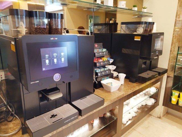 SATS Premier Lounge T3 Review - Coffee Machine