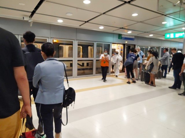 Queues at Bangkok Airport Rail Link