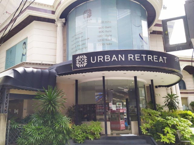 Urban Retreat Sukhumvit Road