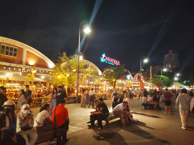 Riverfront Dining at Asiatique Bangkok