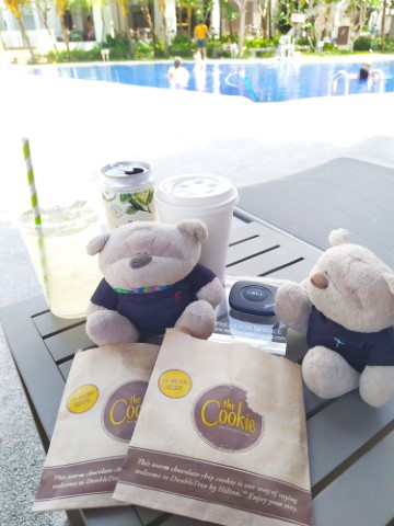 Tapping Tapir (Guava & Lemongrass) and Ice Coffee at DoubleTree Resort Hilton Penang Swimming Pool